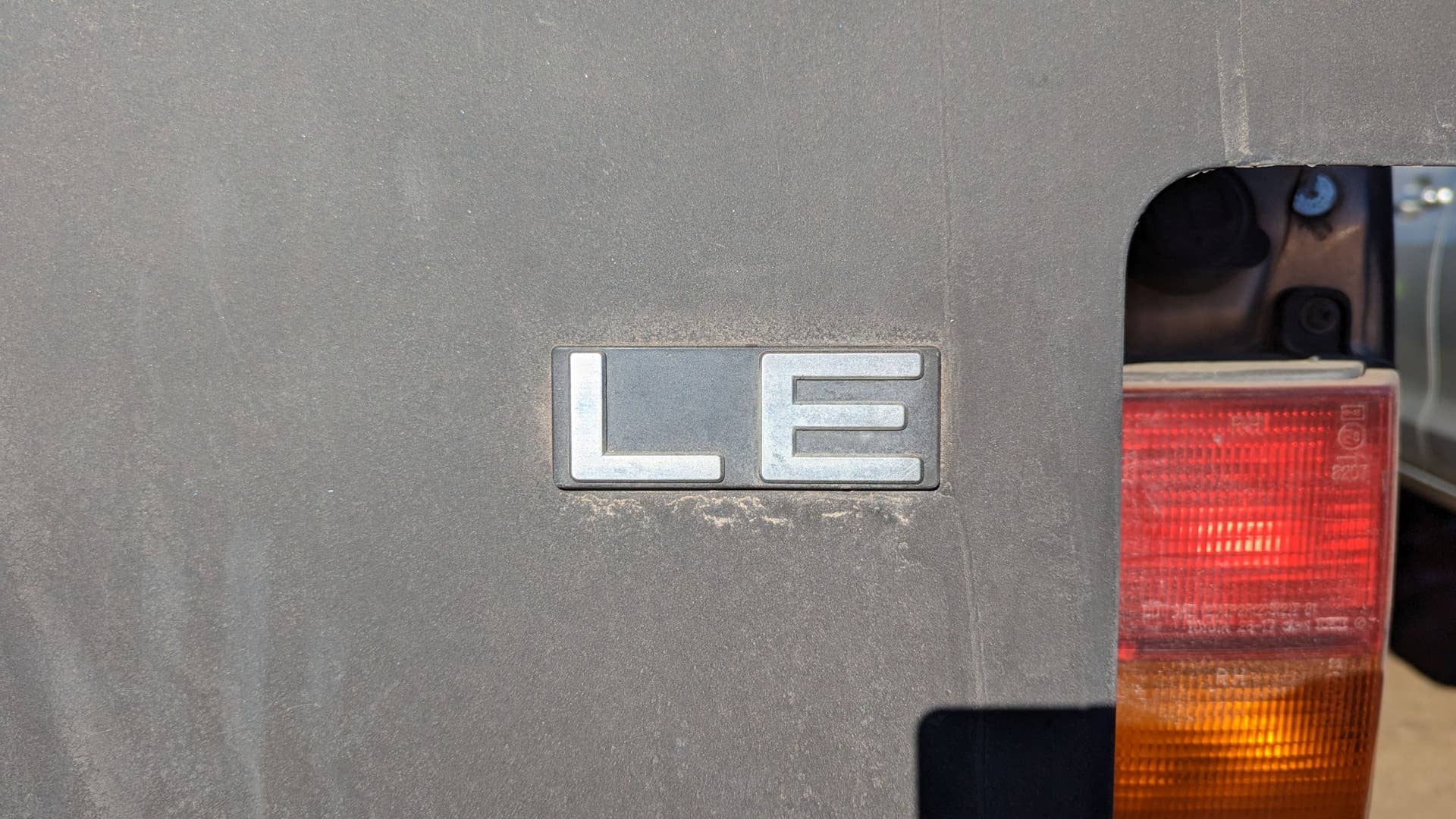 Junkyard Gem: 1984 Toyota Van LE - Autoblog